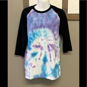 Gildan Baseball 3/4 Sleeve Handmade Tie Dye Starburst Shirt-  Men’s Med…